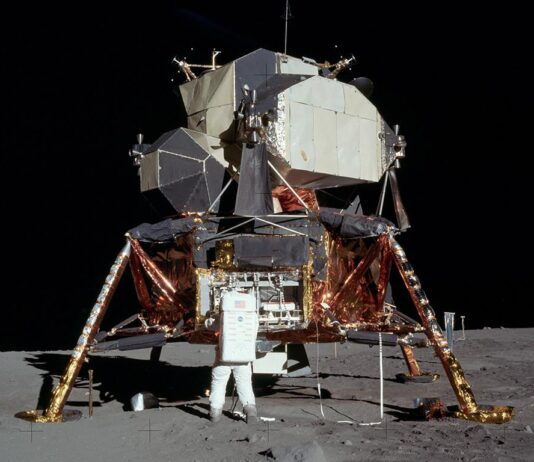 Apollo’s Engineering Triumph: The Man Who Steered the Moon Landing